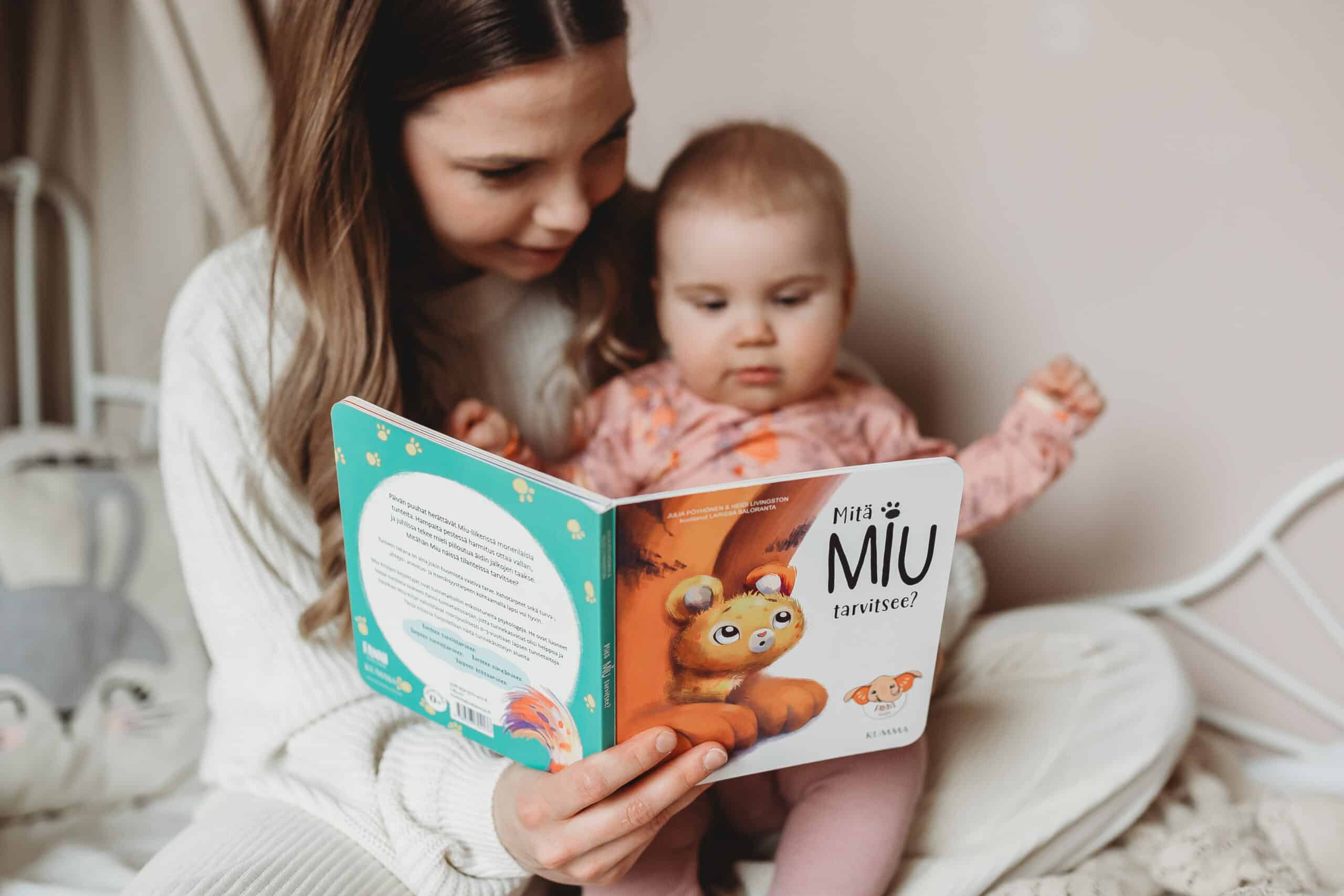 Lastenkirjat joululahjaksi – kaupan päälle palapeli!